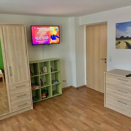 Ferienwohnung Morgensonne Am Kurpark Bad Berka - Parkplatz - Spielplatz - Wlan - 2 Schlafzimmer מראה חיצוני תמונה