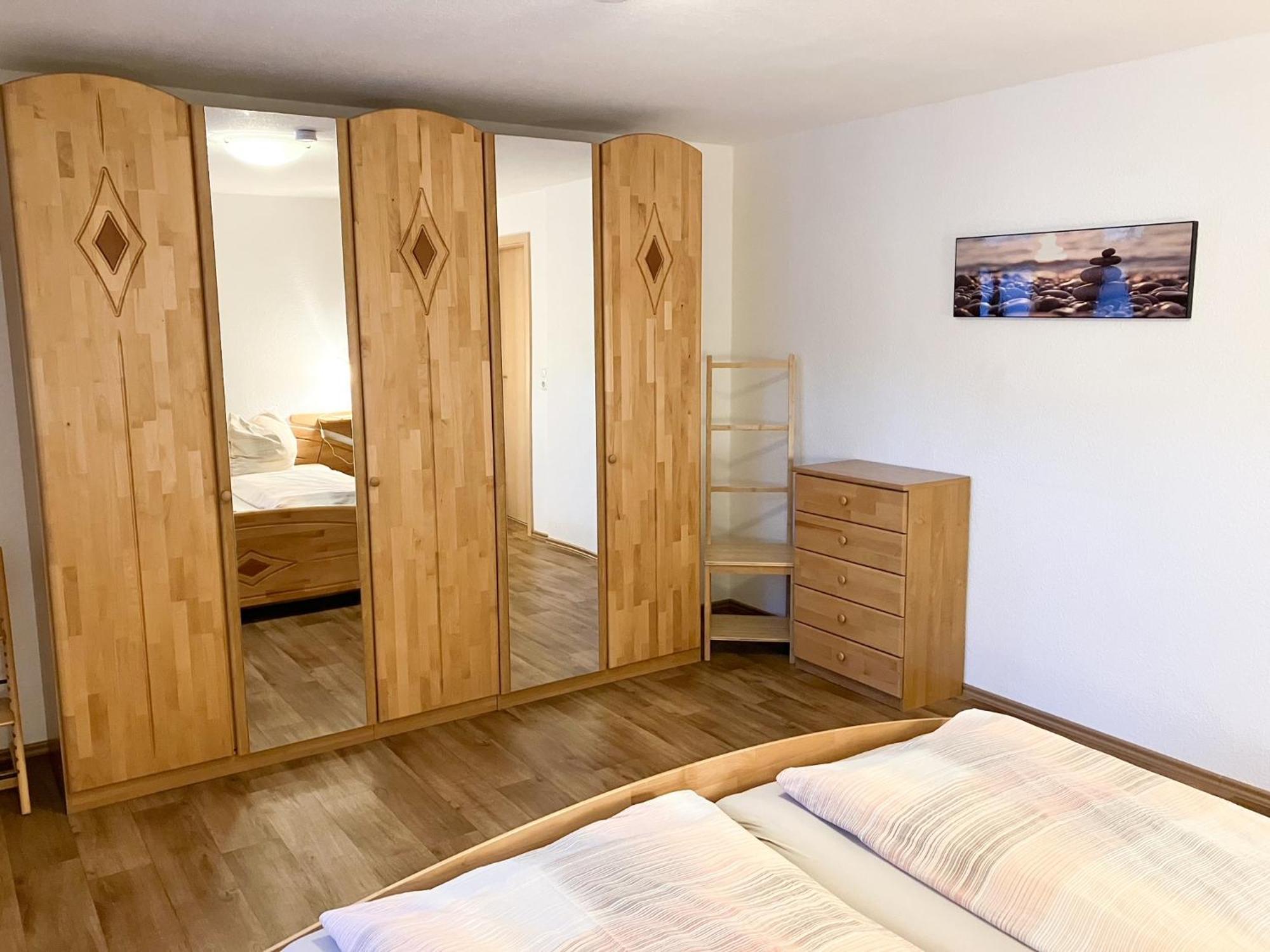 Ferienwohnung Morgensonne Am Kurpark Bad Berka - Parkplatz - Spielplatz - Wlan - 2 Schlafzimmer מראה חיצוני תמונה