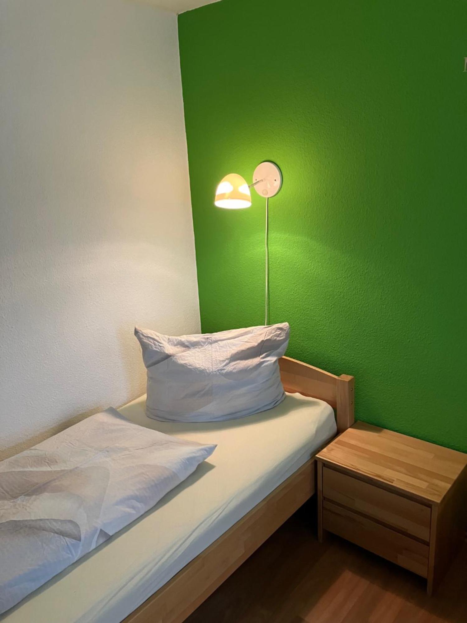 Ferienwohnung Morgensonne Am Kurpark Bad Berka - Parkplatz - Spielplatz - Wlan - 2 Schlafzimmer מראה חיצוני תמונה