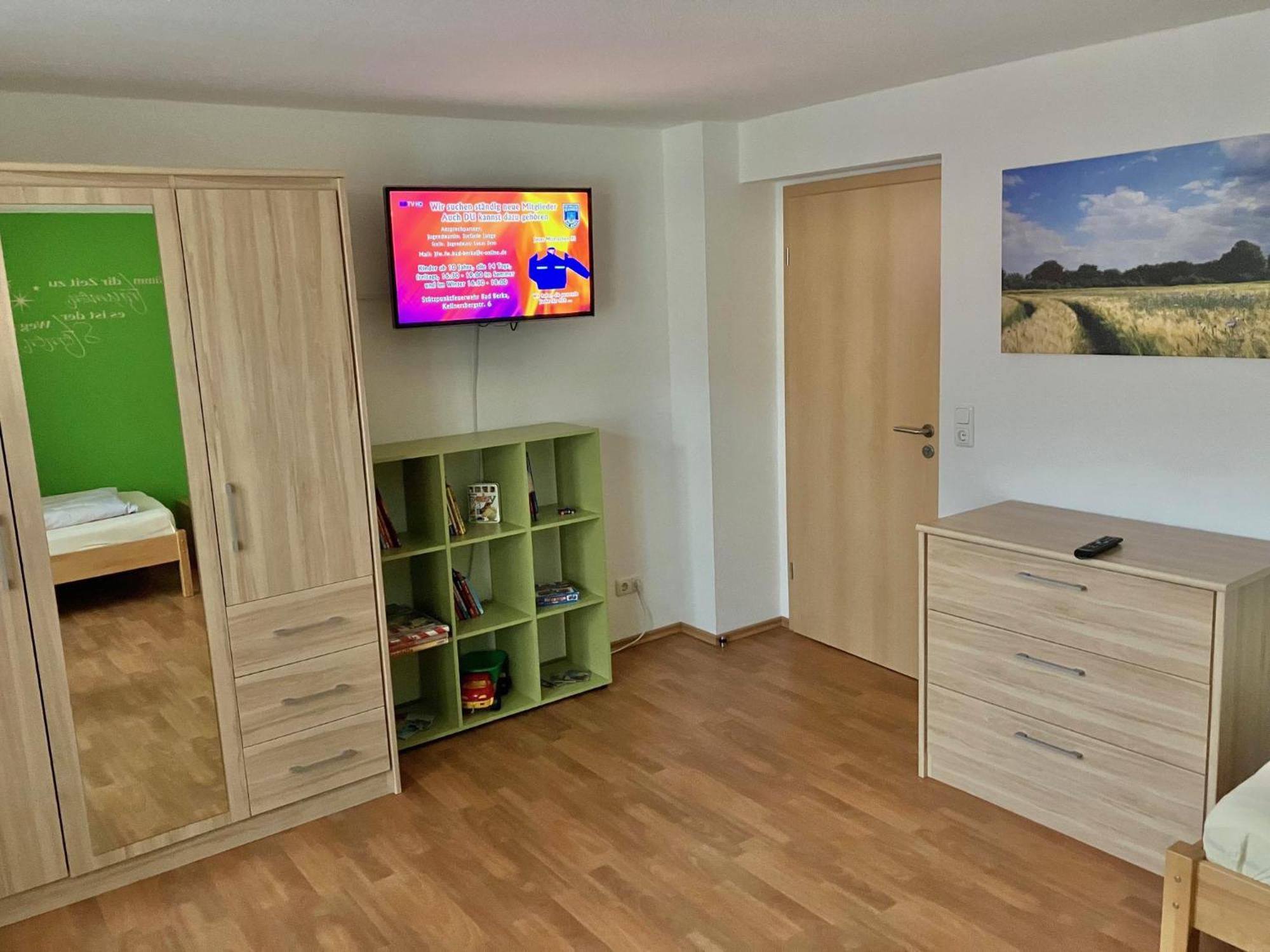 Ferienwohnung Morgensonne Am Kurpark Bad Berka - Parkplatz - Spielplatz - Wlan - 2 Schlafzimmer מראה חיצוני תמונה